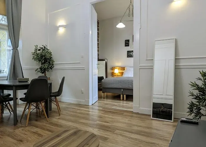 Apartament 3 In The Beautiful Street *