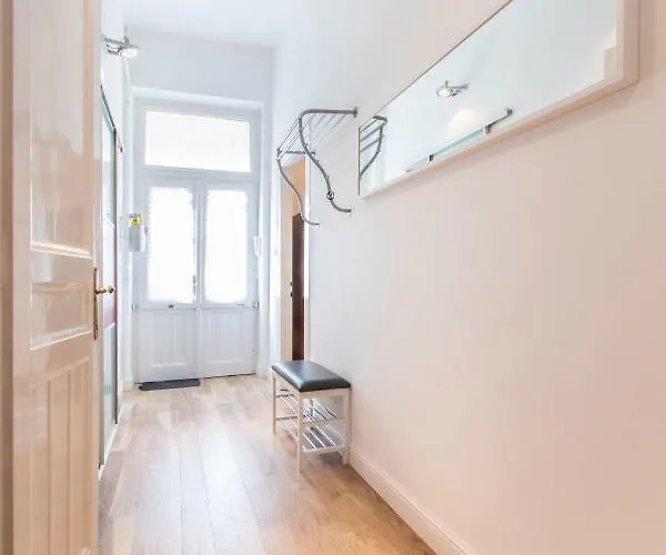 3 In The Beautiful Street Apartament Budapeszt