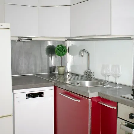 Apartman 3 In The Beautiful Street *