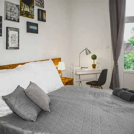 3 In The Beautiful Street Apartman Budapest